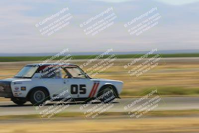 media/May-21-2022-VARA (Sat) [[2ae38a3649]]/group 4/Flag race club corner/